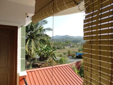 Balcony/Terrace, Mountain view