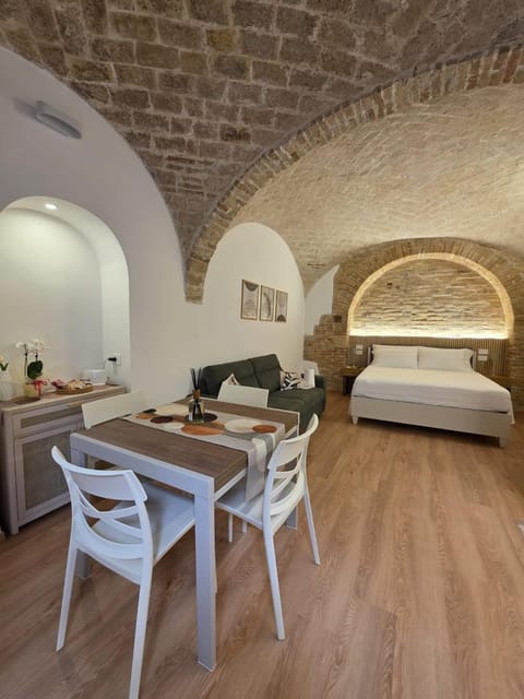 Bed, Living room, Photo of the whole room