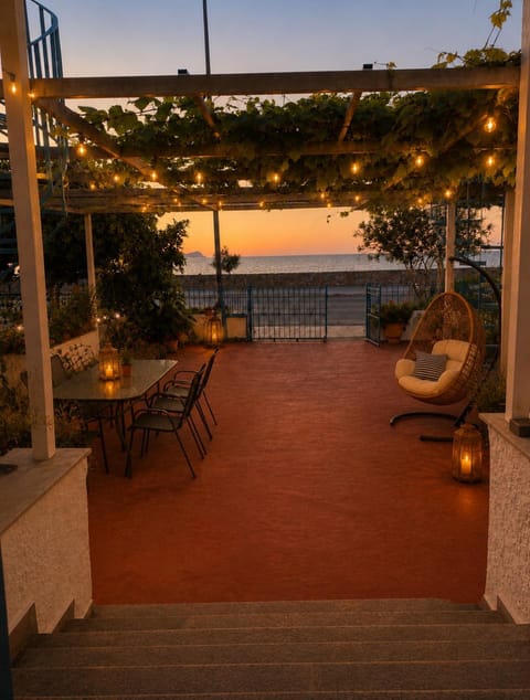 Sea view, Inner courtyard view