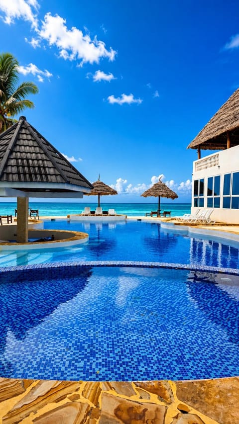 Beach, Beach, Swimming pool, Swimming pool