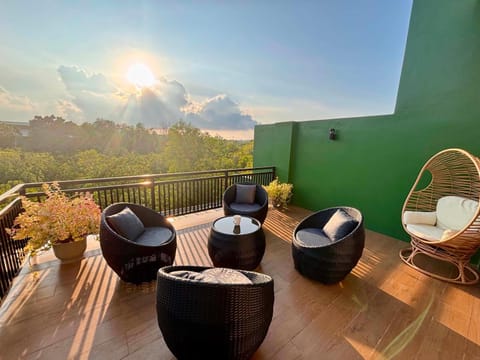 Patio, Natural landscape, View (from property/room), Balcony/Terrace, Balcony/Terrace, Seating area