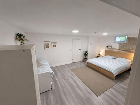 Photo of the whole room, Bedroom