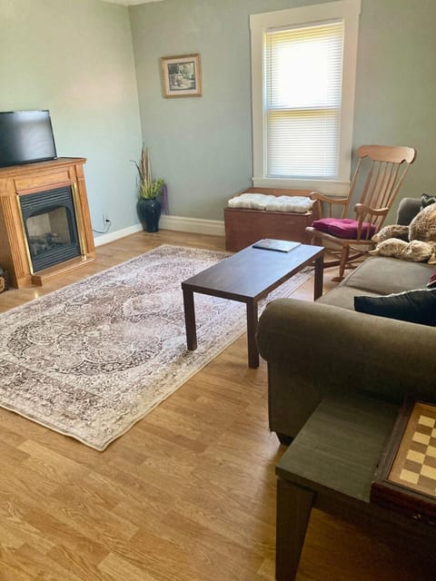 Communal lounge/ TV room, Living room