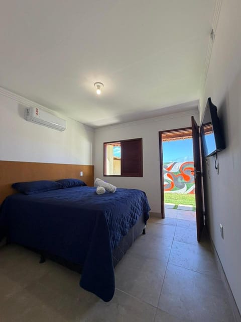 Bed, TV and multimedia, Bedroom, air conditioner