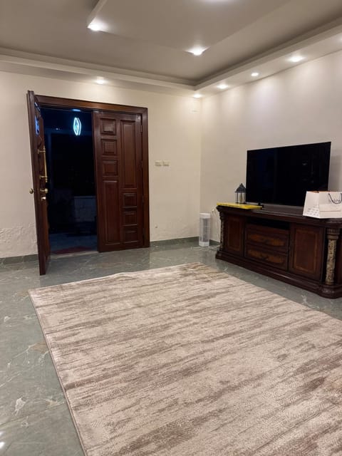 TV and multimedia, Lobby or reception