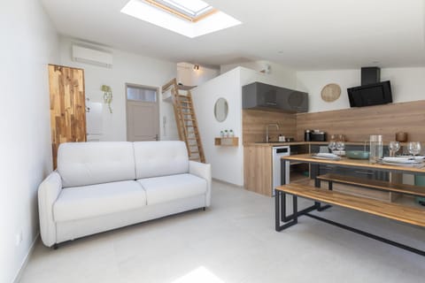 Living room, kitchen