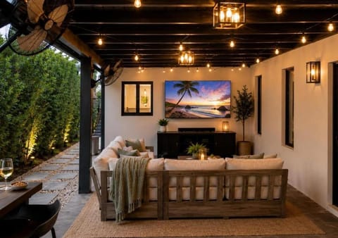 Patio, Seating area