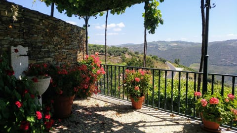 Off site, Balcony/Terrace, Landmark view, Mountain view