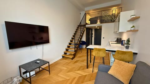 TV and multimedia, Living room, Dining area, kitchen