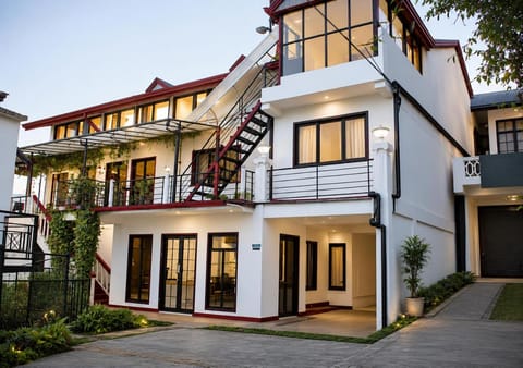 Property building, View (from property/room), Balcony/Terrace