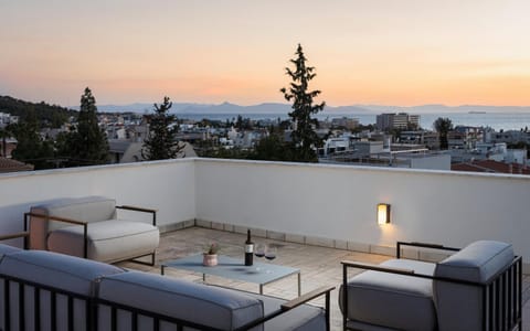 View (from property/room), Balcony/Terrace, Seating area, Sea view