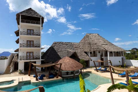 Property building, Lounge or bar