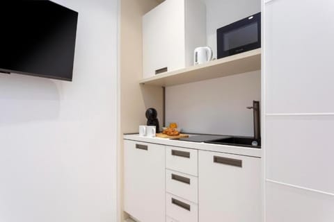 TV and multimedia, Kitchen or kitchenette