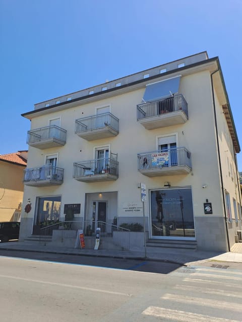 Property building, Street view