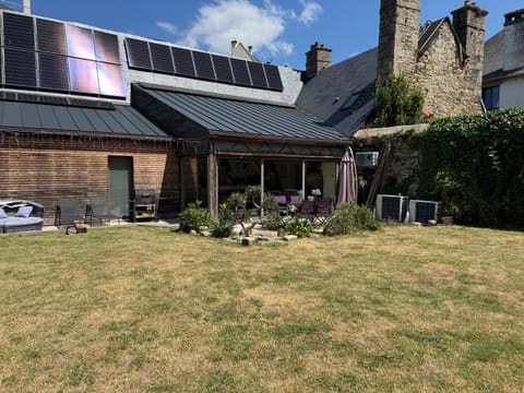 Property building, Garden, Garden view