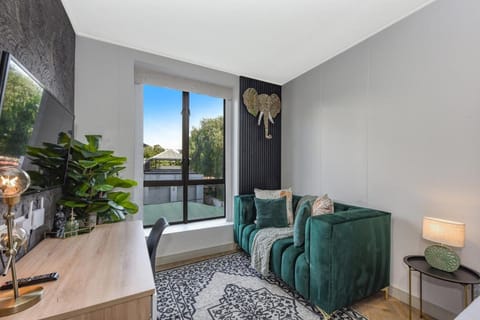 View (from property/room), Living room, Seating area