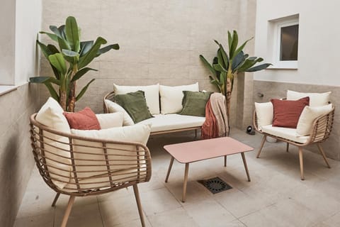 Patio, Seating area