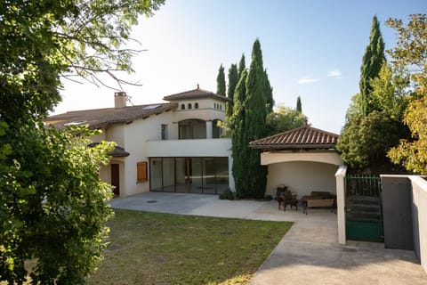 Property building, Spring, Day, Garden, Garden view