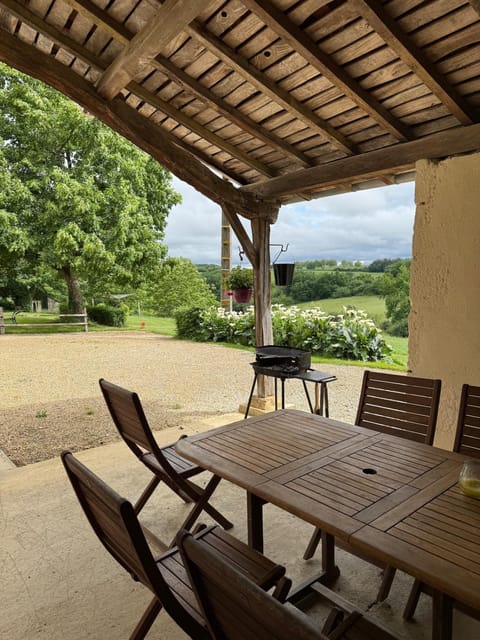 Garden, Balcony/Terrace, Dining area, Garden view, Mountain view