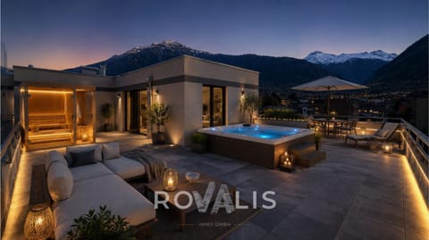 Hot Tub, Balcony/Terrace, Balcony/Terrace, Mountain view