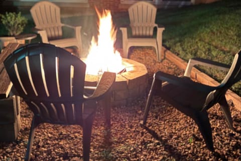 Night, BBQ facilities, Seating area