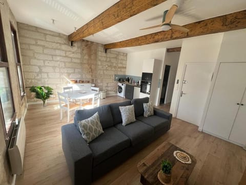 TV and multimedia, Living room, Dining area