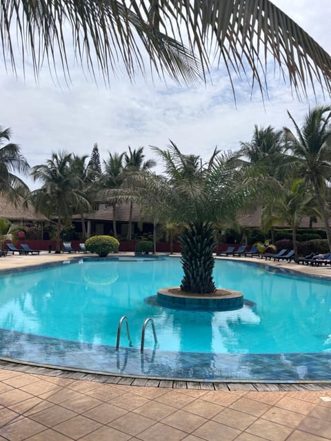 Swimming pool, Swimming pool