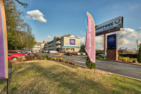 InTown Suites Extended Stay Atlanta GA - West Midtown Hotel in Buckhead