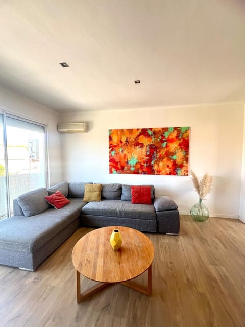 Living room, air conditioner