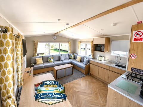 Living room, kitchen