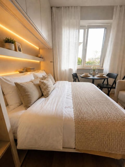 Bed, TV and multimedia, Living room, Bedroom, heating, internet, soundproof, towels, air conditioner
