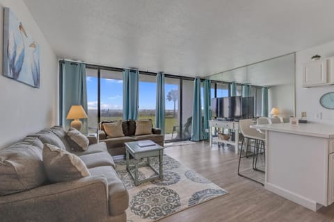 Patio, Living room, Sea view
