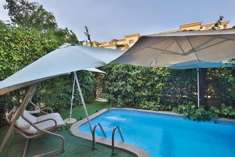 Garden, Hot Tub, Swimming pool, Swimming pool