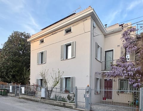 Property building, Spring