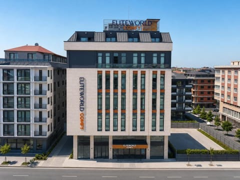 Property building, Day, City view