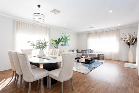 Living room, Dining area