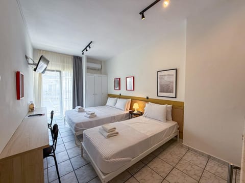Bed, TV and multimedia, towels, air conditioner