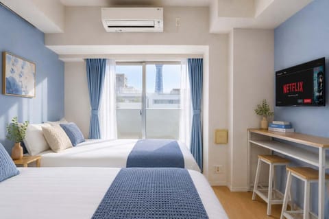 Bed, TV and multimedia, Photo of the whole room, Bedroom, air conditioner