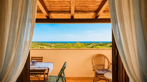 Natural landscape, Balcony/Terrace, Sea view