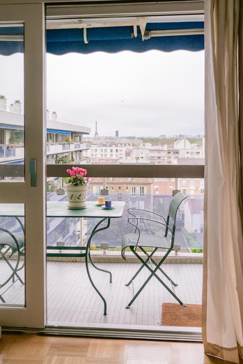 View (from property/room), Balcony/Terrace