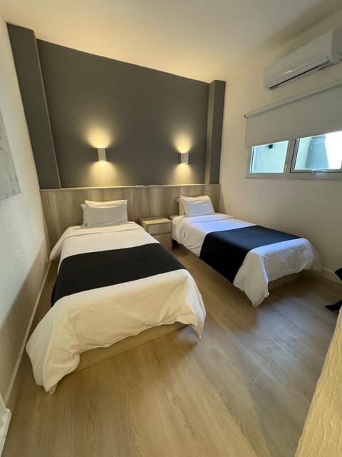Bed, Photo of the whole room, Bedroom, air conditioner