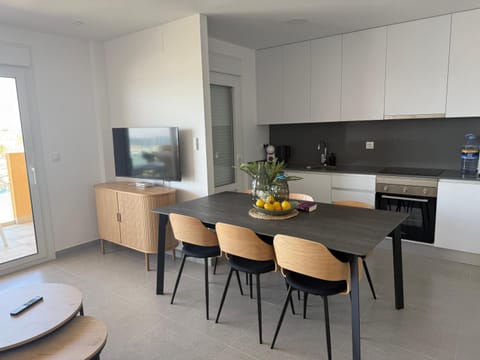 Property building, Kitchen or kitchenette, Living room