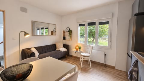Kitchen or kitchenette, Living room, Dining area