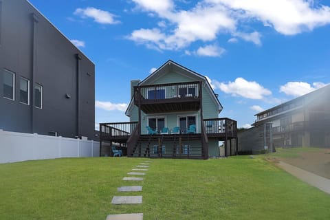 Property building, Spring, Day