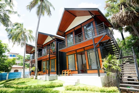 Property building, Garden, Garden view