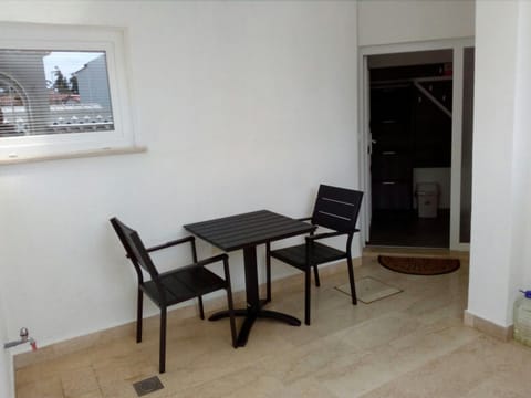 Apartment Mato Apartment in Peroj