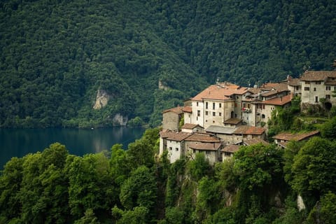 Nearby landmark, Natural landscape, Lake view, Mountain view