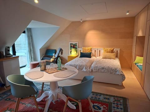 Dining area, Bedroom