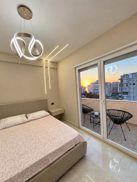 Bed, View (from property/room), Balcony/Terrace, Bedroom
