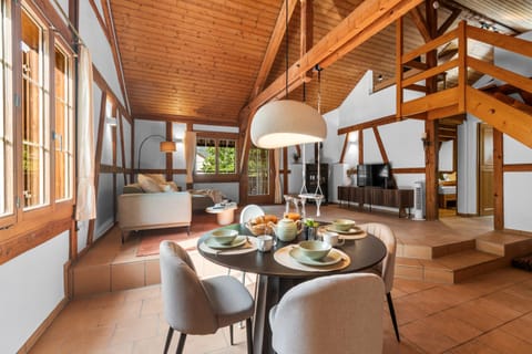 Living room, Dining area